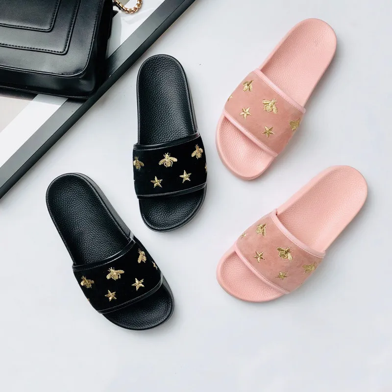 

Fashion Street Design Leather Woman Slippers 3cm Platform Bee Embroidery Woman Beach Resort Beach Lazy Outside Slippers Real Pic