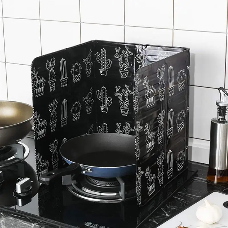 Wall Oil Splash Proof Baffle Gas Cooker Aluminum Foil Nordic Style Oil Baffle Kitchen Splash Guard Resistant Insulation Boar kitchen splatter screen kitchen splash guard