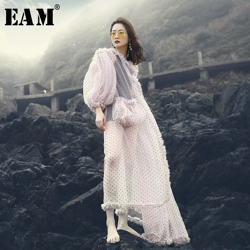 

[EAM] 2019 New Spring Summer V-collar Lantern Sleeve Pink Color Dot Printed Perspective Big Size Shirt Women Blouse Fashion JF39