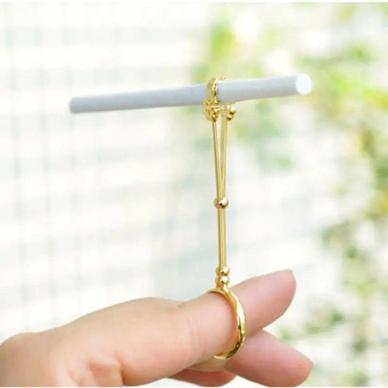 

Cigarette Holder Ring Innovative Premium Hand Free Finger Smoking Holder for Men Women Smoker