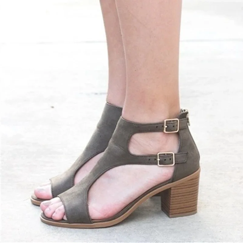 

Women's Fashion Buckle Sandals Flock Shoes