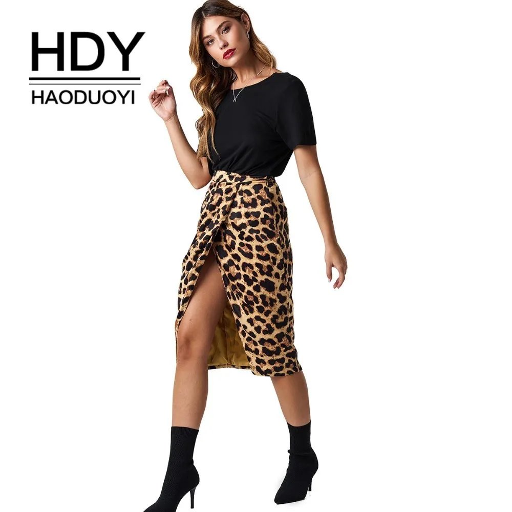 

HDY Haoduoyi Simple Solid Color Fashion Tops Sexy Backless Commuter Collar Black Short Sleeves Tees Women New Wholesale T-shirt