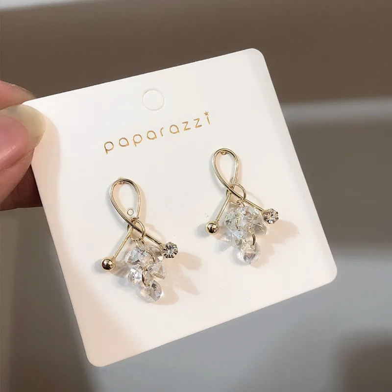 

2019 Korean Temperament Elegant Baroque Cross Knot Metal Crystal Tassel Earrings Party Earrings Girl Lady Earrings