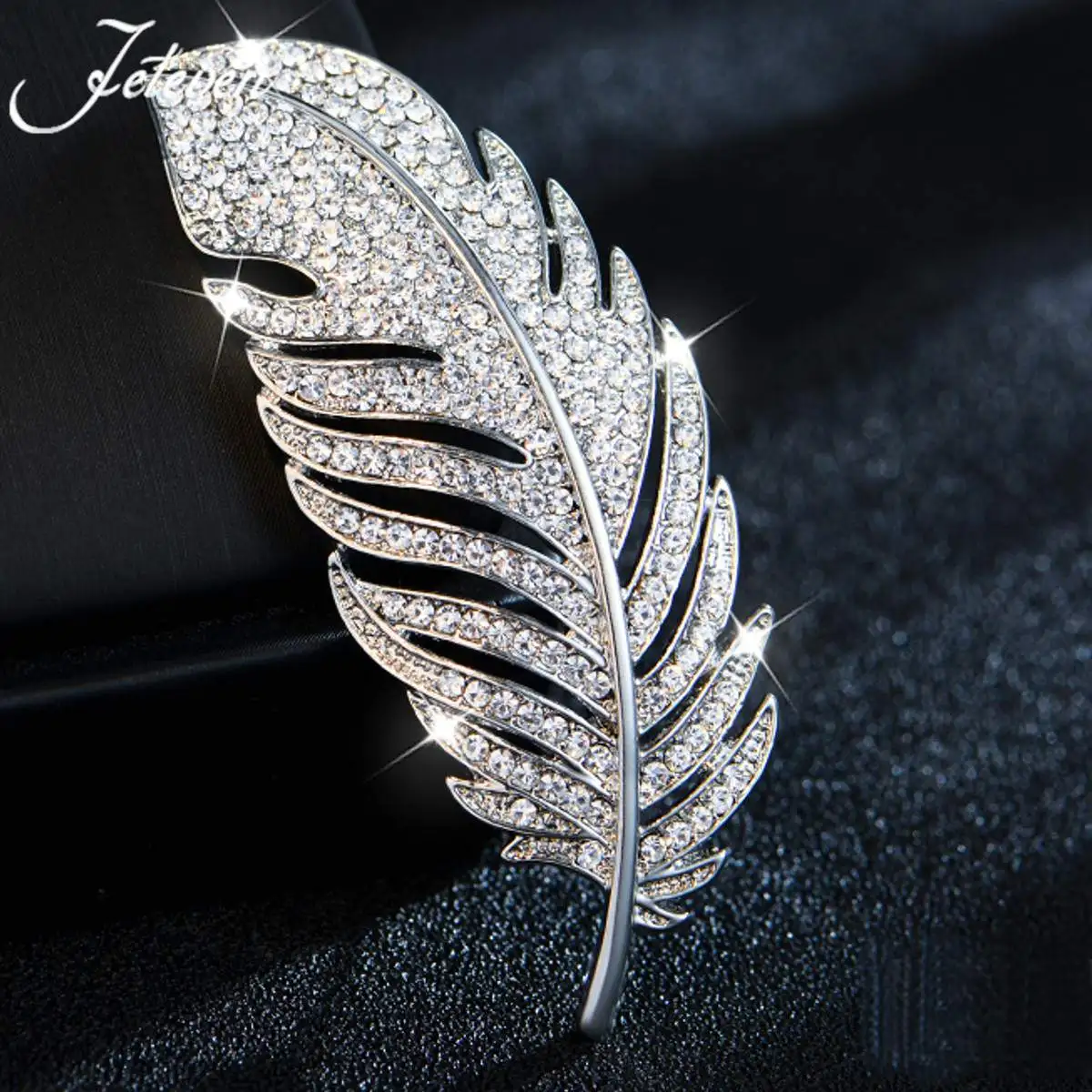 Feather Suit Collar Brooch Brooches Romantic Jewelry Women Man Cubic
