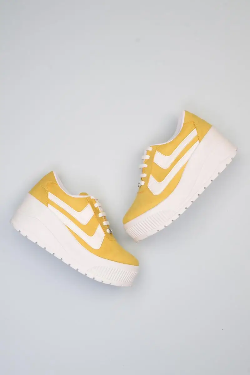 

Bambi Yellow White Women 'S Wedges Shoes F0329320172