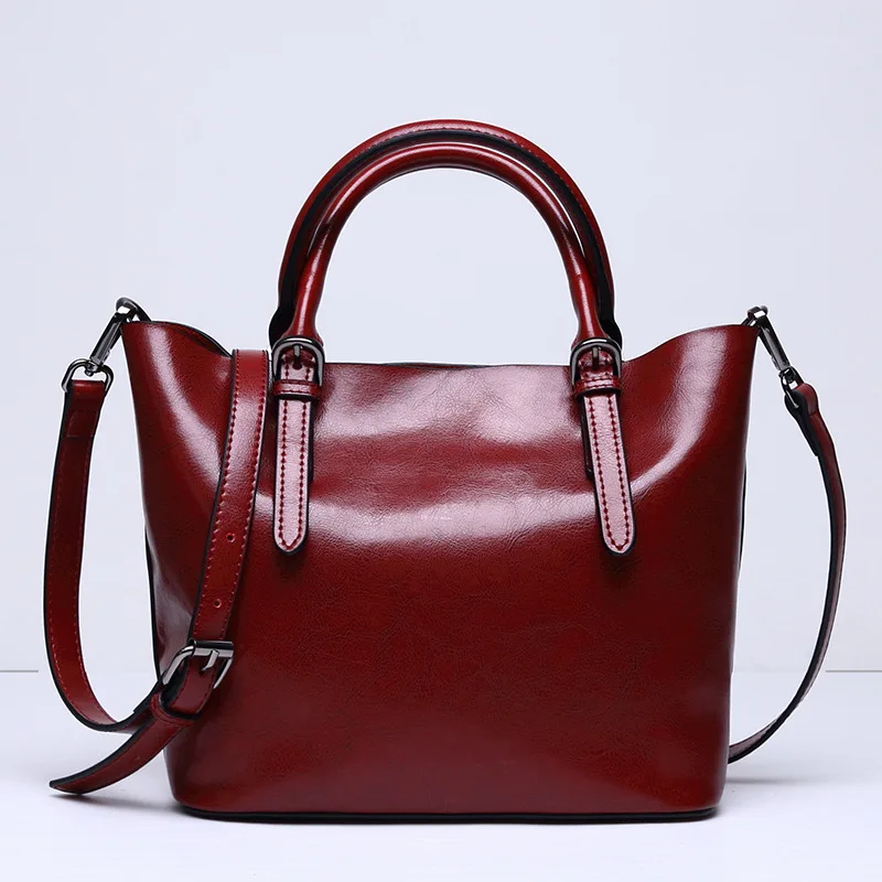 

Full Cowhide Leisure Time Genuine Leather Woman Package Single Shoulder Package
