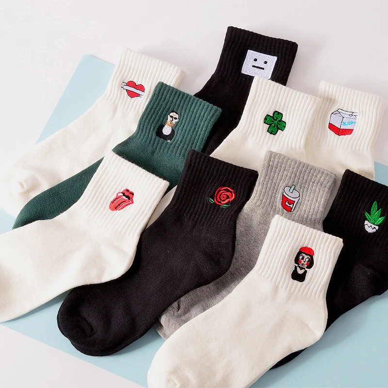 

New 1Pair Embroidery Hosiery Tube Socks Unisex Harajuku Cartoon Casual Women Funny Sock