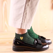 Популярные Модные сверкающие блестящие женские носки, милые блестящие носки с золотым сердцем, мягкие блестящие носки до щиколотки на весну, лето и осень