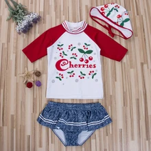 Комплект из 3 предметов для маленьких девочек плавательный костюм комплекты Дети девушка веселый Топы Шорты с кружевом Панама, пляжная одежда наряды купальник От 1 до 6 лет