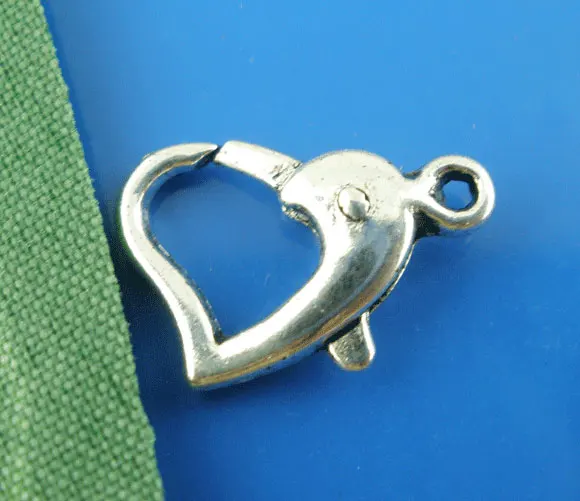 DoreenBeads 20 шт. сердечко серебряного цвета карабины 14x9 мм (B03395) для изготовления