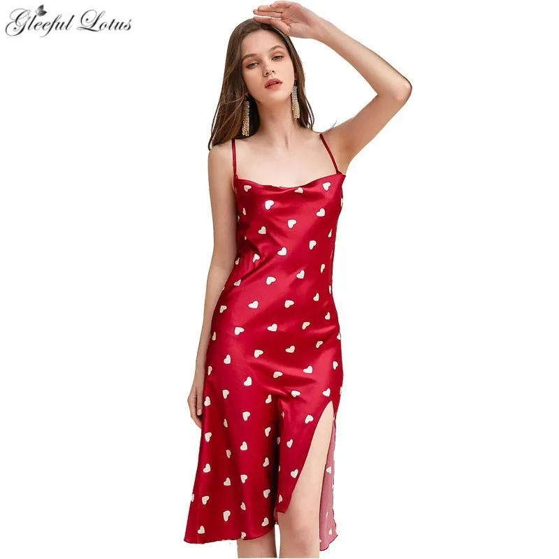 

Long Silk Nightdress Women Satin Nightgown Sleepwear Nightwear Heart Print Side Slit Home Dress Ladies Sleeping Dress Nightgown