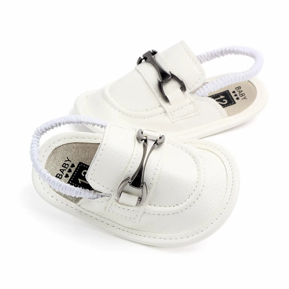 Zapatos de verano para niño y bebé, zapatilla de cuero a la moda para recién nacido, suela suave antideslizante, suela elástica, zapatos de jardín