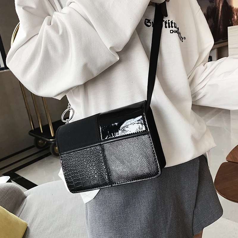 

Shoulder Bag Retro Simple Bag Handbag Diagonal Package Small Square Bag