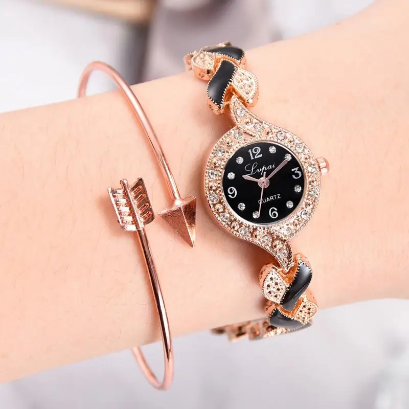 

2019 High Quality Fashion Simple Style Quartz Watches Dark BuckleWatch Diamond-studded Alloy Bracelet Watch Ladies New Watch
