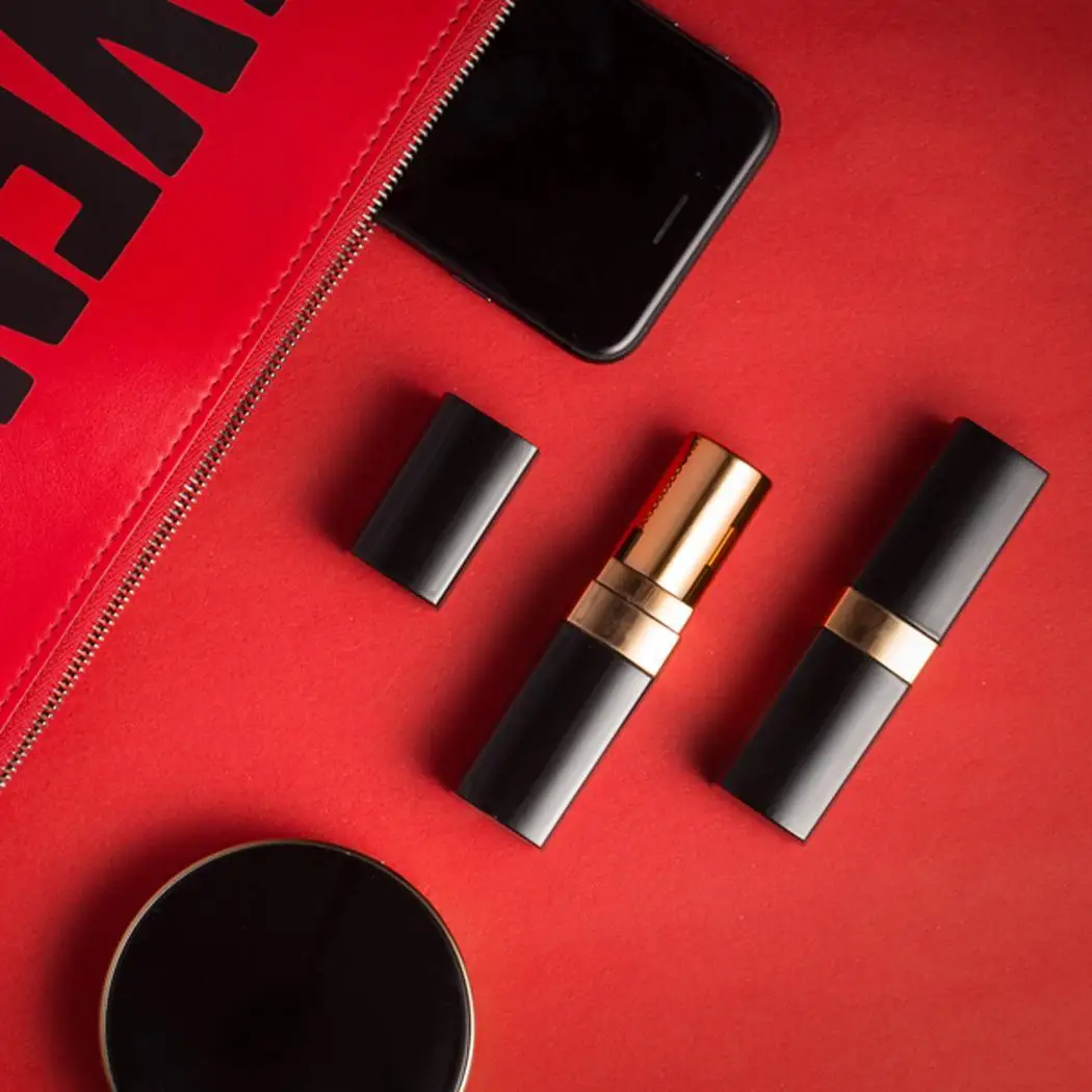 Fashion New Powerbank Lipstick Shape Output Power Bank Portable Charger External Battery 2500-3000mAh for MP4 Xiaomi MI iPhone Fashion New Powerbank Lipstick Shape Output Power Bank Portable Charger External Battery 2500-3000mAh for MP4 Xiaomi MI iPhone