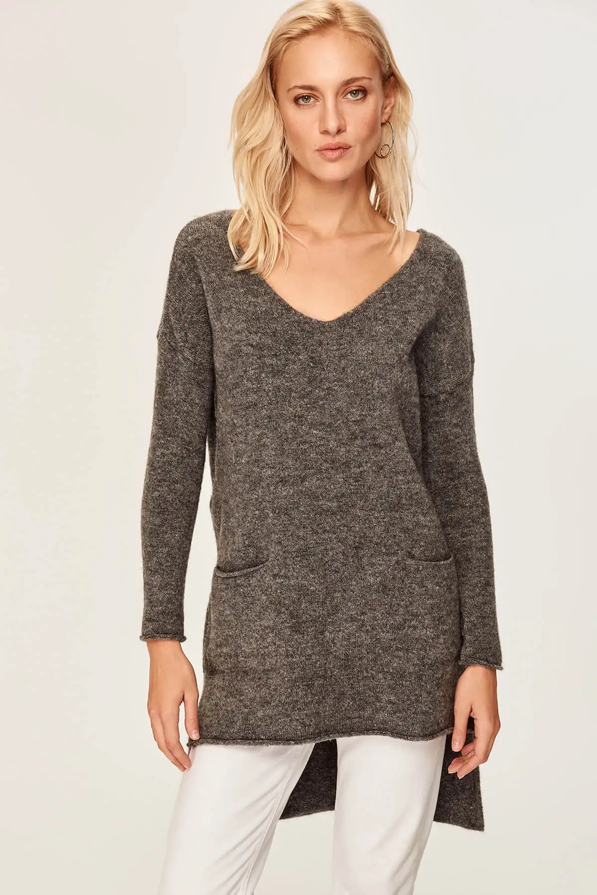 Trendyol WOOL anthracite asymmetric sweaters TOFAW19TI0277