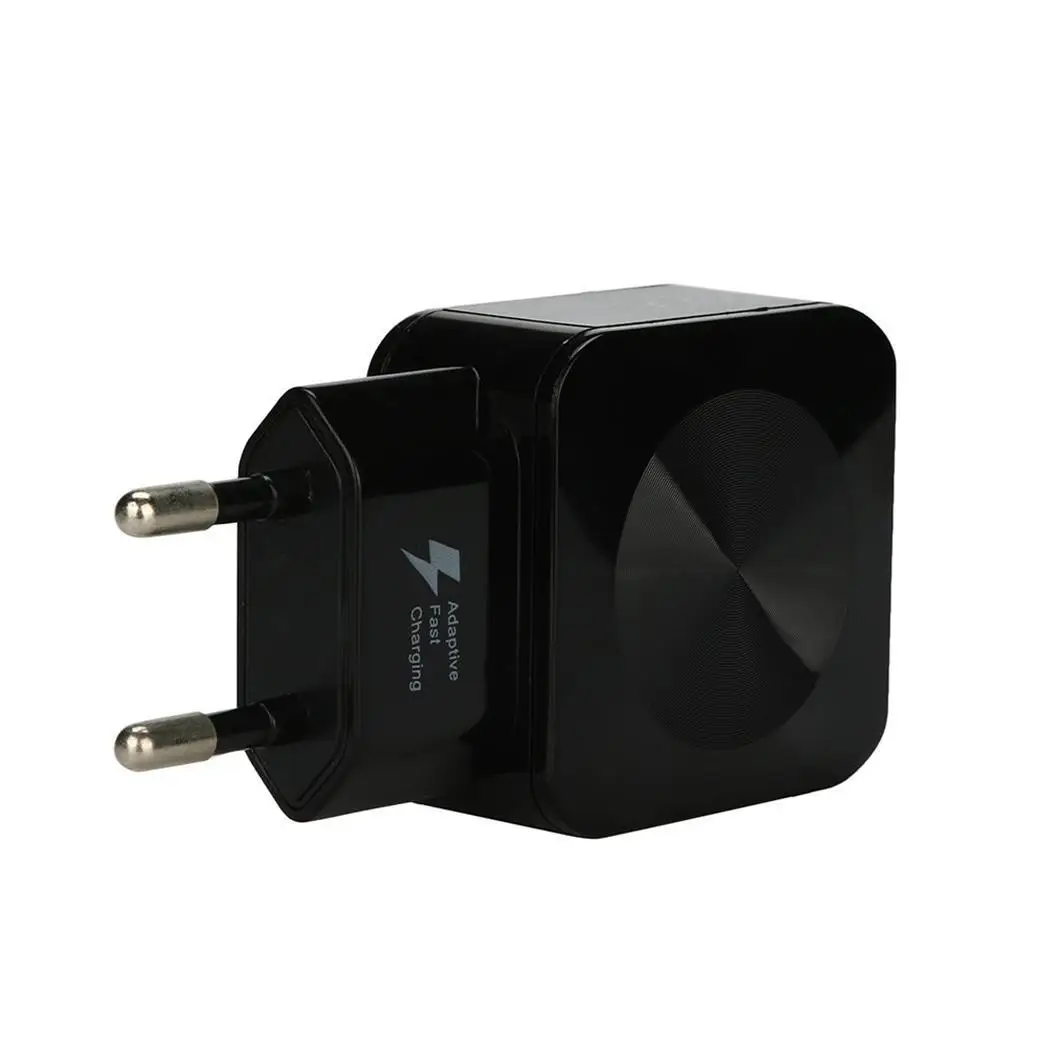 Универсальное зарядное устройство с двумя USB зарядными головками для смартфона