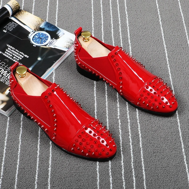

Mens Smoking Flats Loafers 2018 PU Leather Casual Fashion Driving Loafers Moccasin Gommino Rivets Wedding Prom Shoes Studs Shoe