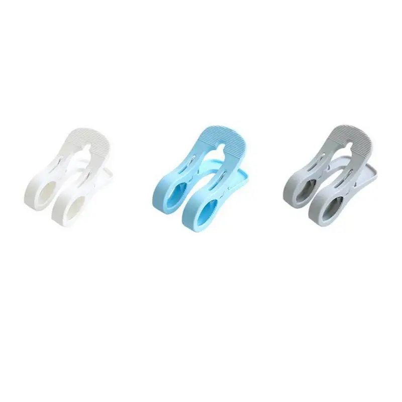 С защитой от ветра солнца покрыта большой пластиковый зажим для сушки одежды