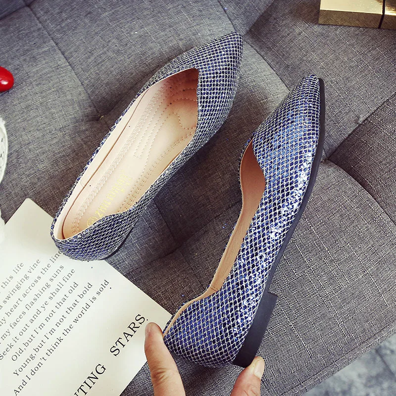 

Women Shoes Large Sizes Ladies Sequins Slip On Pointed Toe Flats Summer 2018 Silver Loafers Lazy Boat Shoe Fashion Footwear new