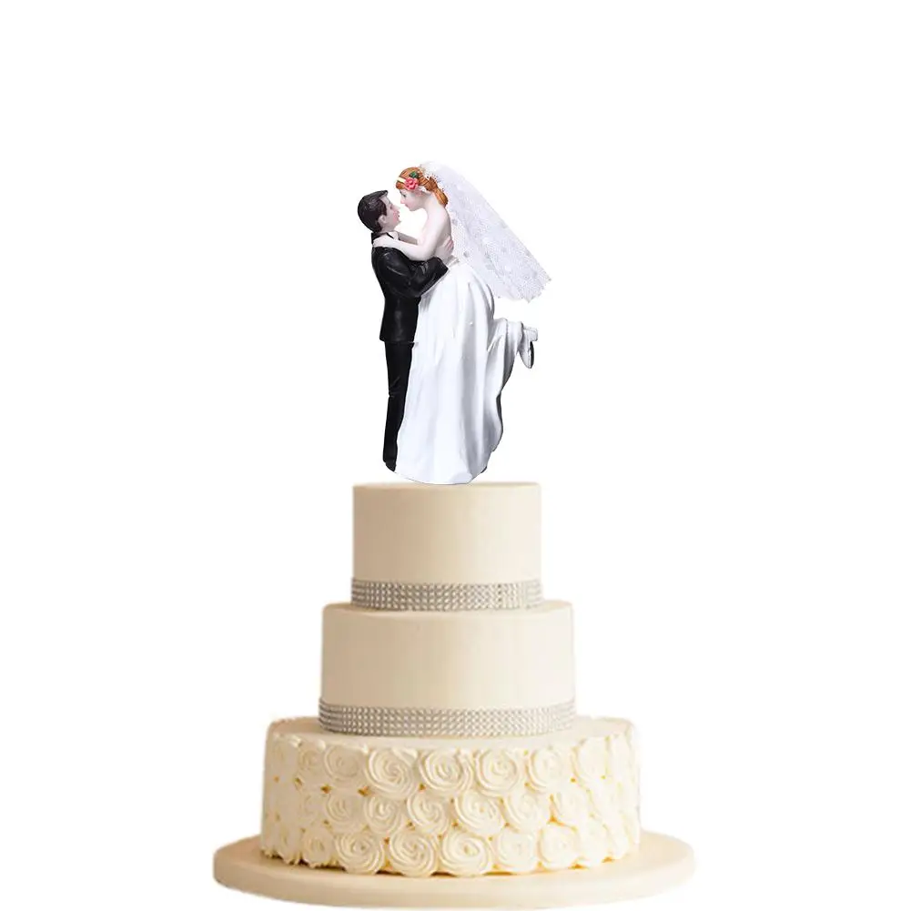 Adeeing сладкий Жених невесты обнимая торт Топпер для свадебного украшения