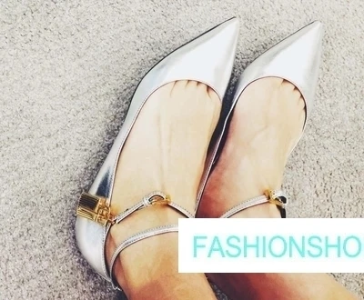 

Plus Size 2019 Summer Spring Shoes Woman Metal Lock Pointed Toe Casual Flats Designer Woman Ankle Strap Designer Woman Shoes