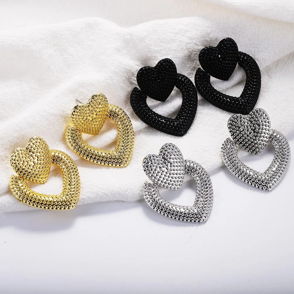 

Statement Hollow Metal Round Heart Dangle Earrings Women Personality Exaggerate Drop Brincos Boucle D'oreille