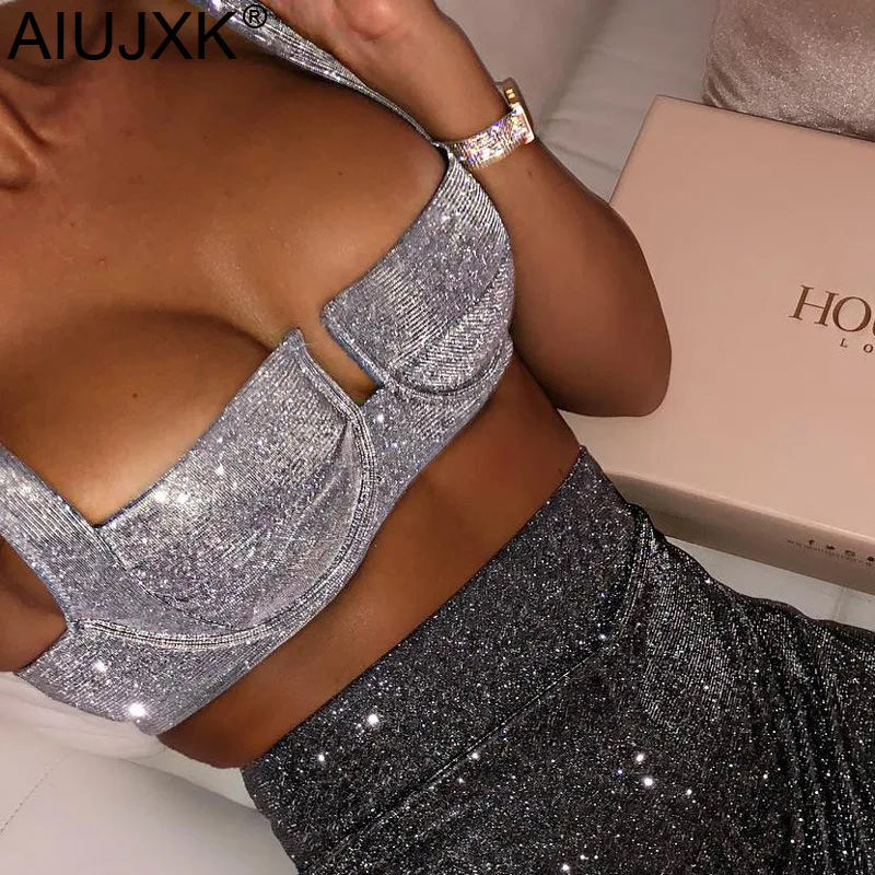 

AIUJXK New Arrival 2019 Sexy Club Sliver Shiny Reflective Crop Tops Women Backless Zipper Summer Tank Top Party Short Vest ST87