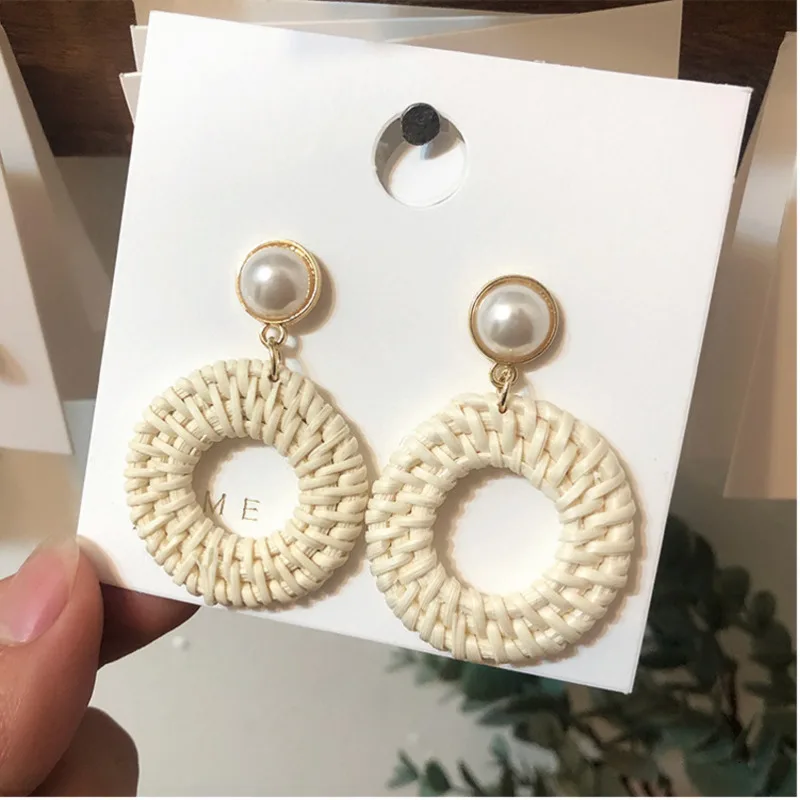 

2019 Korea Fashion Bohemian Pearl Round Straw Woven Dangle Earrings For Women Geometric Exaggerate Round Pendant Vintage Jewelry