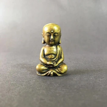 

Collectable Chinese Brass Carved King of Tibet Bodhisattva Sakyamuni Exquisite Small Statue