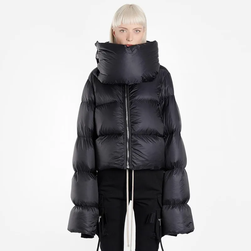 

2018 Fashion Short Winter Jacket Coat Women Windproof High Collar Warm Loose White Duck Down Jacket Female Feather Parka Ls171