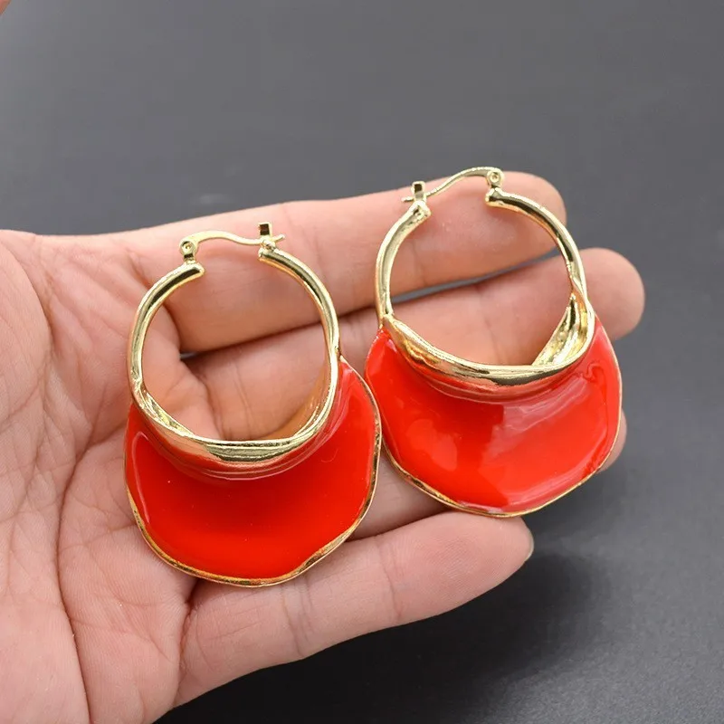 

Hyperbole Red White Color Irregular Leaf Earrings For Women Geometric Round Statement Earrings Fashion Jewelry Punk Gifts