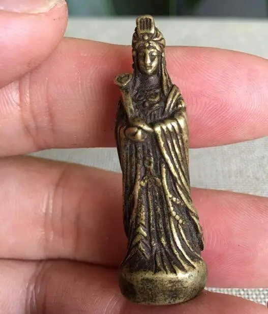 Коллекционный китайский латунный резной Kwan Yin Bodhisattva Guan изысканный маленький