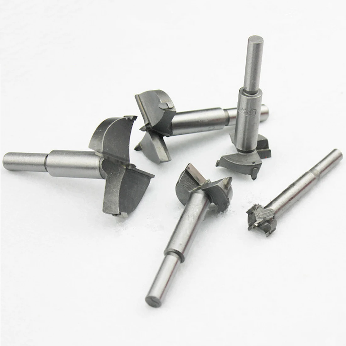 

Woodworking Hole Cutter Cemented Carbide Drill Bit 15-35mm Drill Bit Set Flat Wood Drilling Bits