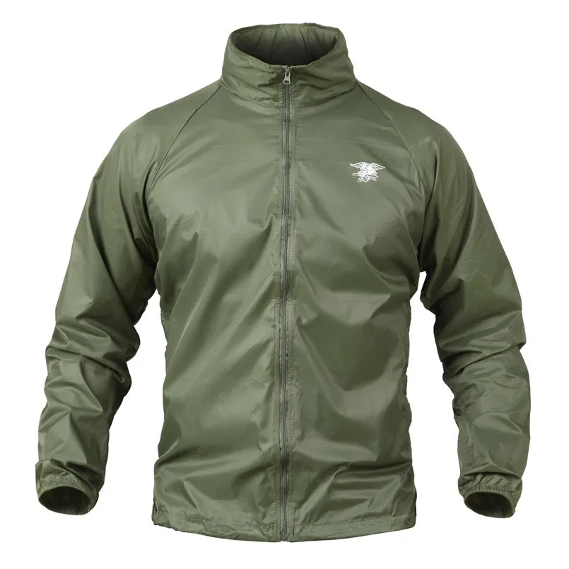 2019 Mann Militärische Taktische Leichte Camouflage Jacken Wasserdicht Quick Dry Dünne Kapuze Regenmantel Rip-stop Armee Haut Jacken GläNzende OberfläChe Jacken