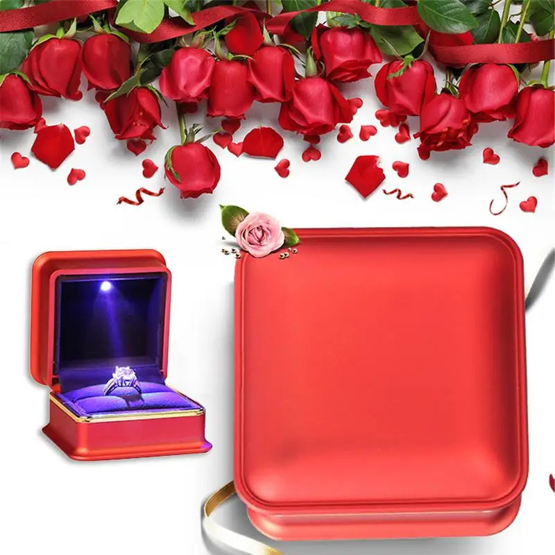 

CC High-end LED Engagement Ring Box Spotlight Innovative Gift Box Jewelry Necklace Lighted Gift Box Fast Shipping