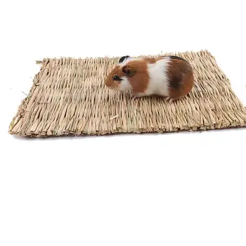 

Universal Winter Grass Woven Mat Bed Pad For Small Animals Chew Grinding Claw Cushion Guinea Pigs Parrots Rabbit Bunnies Hamster