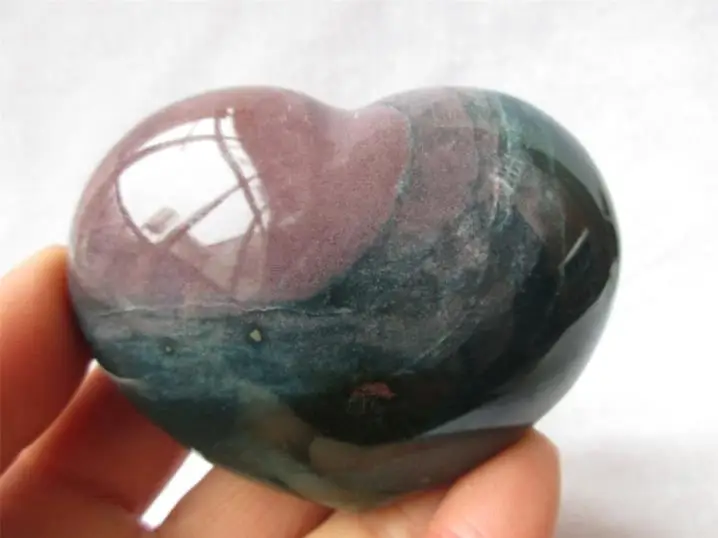 

1pcs Natural Ocean Sea REd Green Jasper Love Heart Palm Gemstone Crystal gemstone Jewelry Making raw crystals