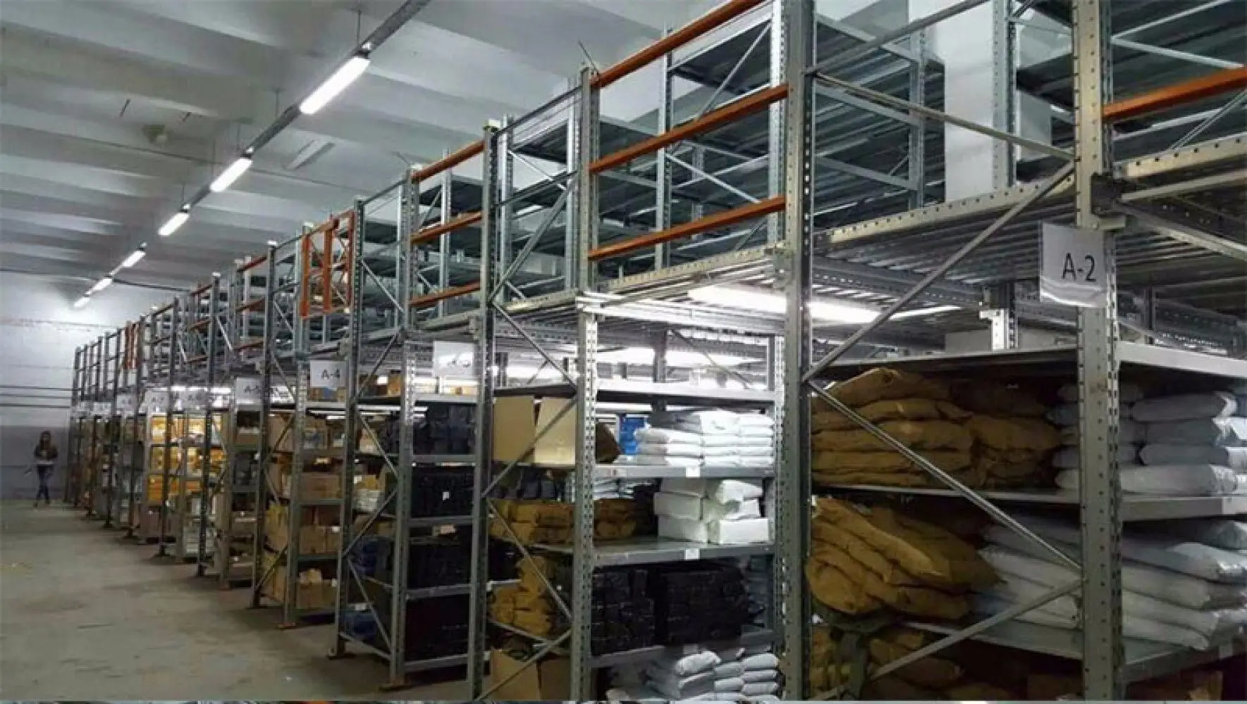 18650 30000mah Power Bank External Battery Bank Built-in Wireless Charger Powerbank Portable QI Wireless Charger for iPhone XS