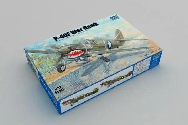 Trumpeter 03227 1/32 P-40F Warhawk пластиковый модельный комплект trumpeter