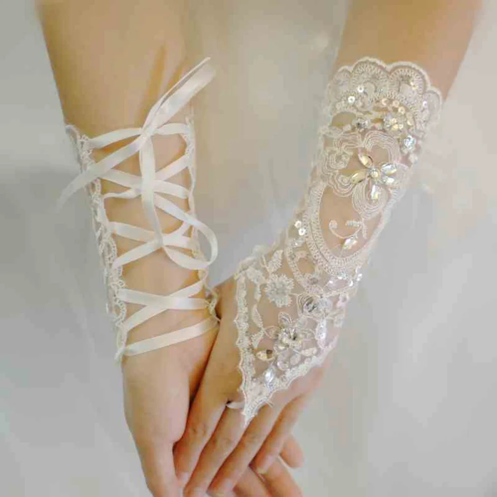 

White Women Fingerless Bridal Gloves Elegant Short Rhinestone Lace Glove Mariage Wedding Accessories Cheap Bride Gloves noiva