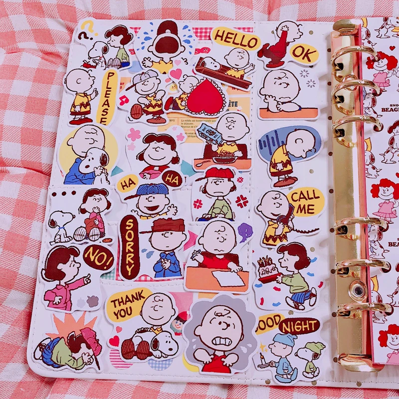 24pcs / Packs Cute Cartoon Snoopy Character Cute Sticker Diary Album Mobile Phone Account Book Diy Decorative Stickers Package