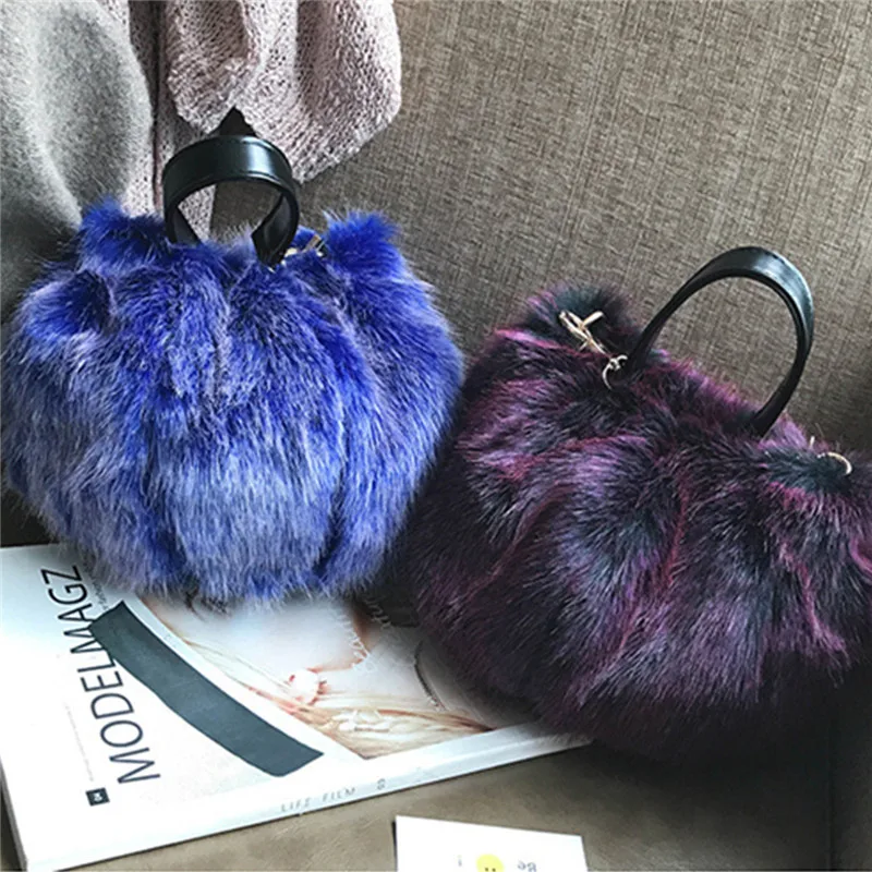 جولة الشتاء حقيبة نسائية صغيرة فو الفراء النساء حقائب أفخم رسول Crossbody حقيبة للسيدات مضحك مصمم بلون حقيبة كتف جولة الشتاء حقيبة نسائية صغيرة فو الفراء النساء حقائب أفخم رسول Crossbody حقيبة للسيدات مضحك مصمم بلون حقيبة كتف