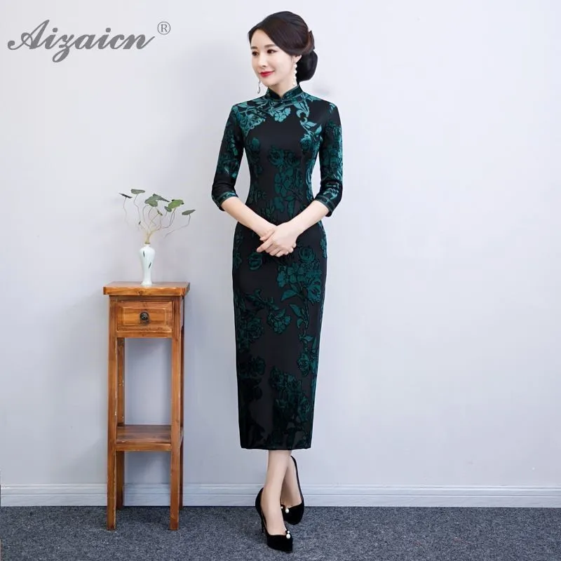 

New Fashion Elegant Long Cheongsam Chinoise Vintage Gown Qi Pao Women Chinese Traditional Evening Dress Black Flocking Qipao