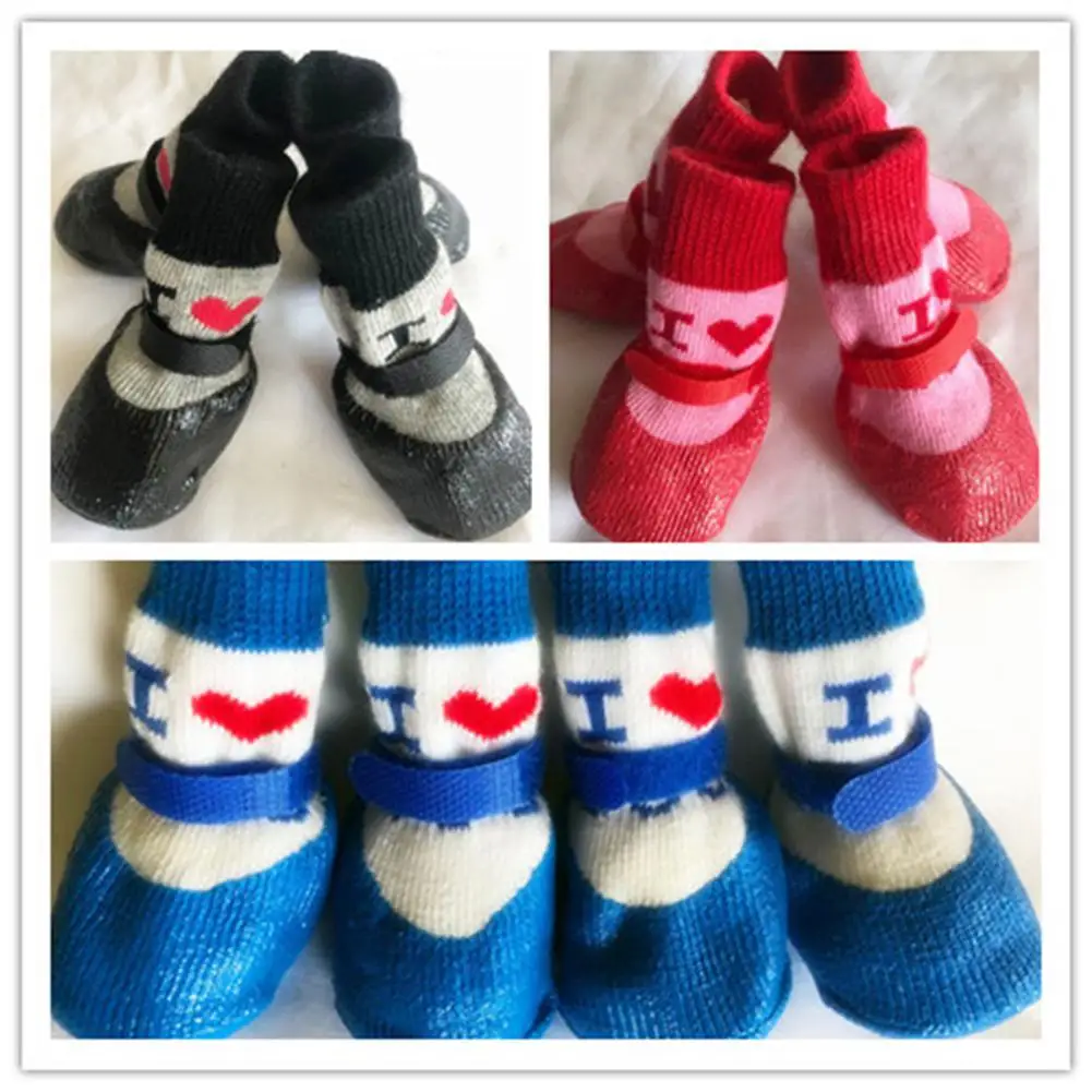 

AsyPets Cute Love Printed Pet Dog Nonslip Shoes Comfortable Rubber Reinforcement Socks for Fall Winter Wear