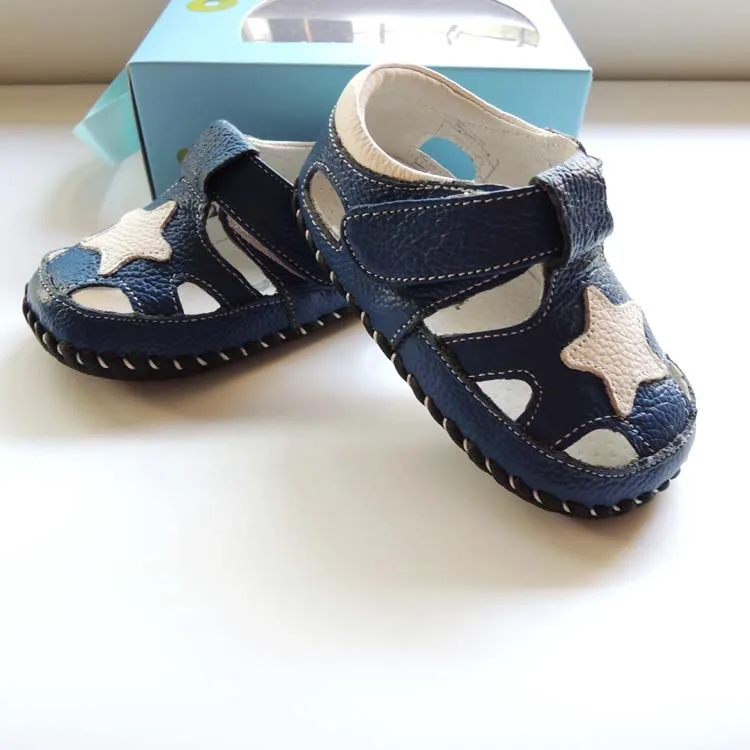 Marca de Couro Genuíno do Bebê Sapatos da Criança Nova Meninos Sapatos Verão Sola Macia Infantil Primeiros Caminhantes Respirável Bebe Tamancos Omn