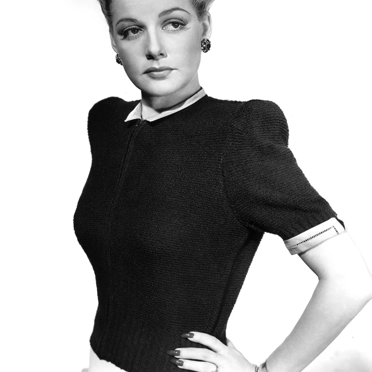 Ann Sheridan Portrait Circa 1945 Photo Print (16 x 20) | Дом и сад