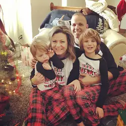 Рождественский Набор одинаковых пижам для всей семьи комплект одежды для мамы папы малыш Пижама для младенцев ночное 2018 Новые Топы с