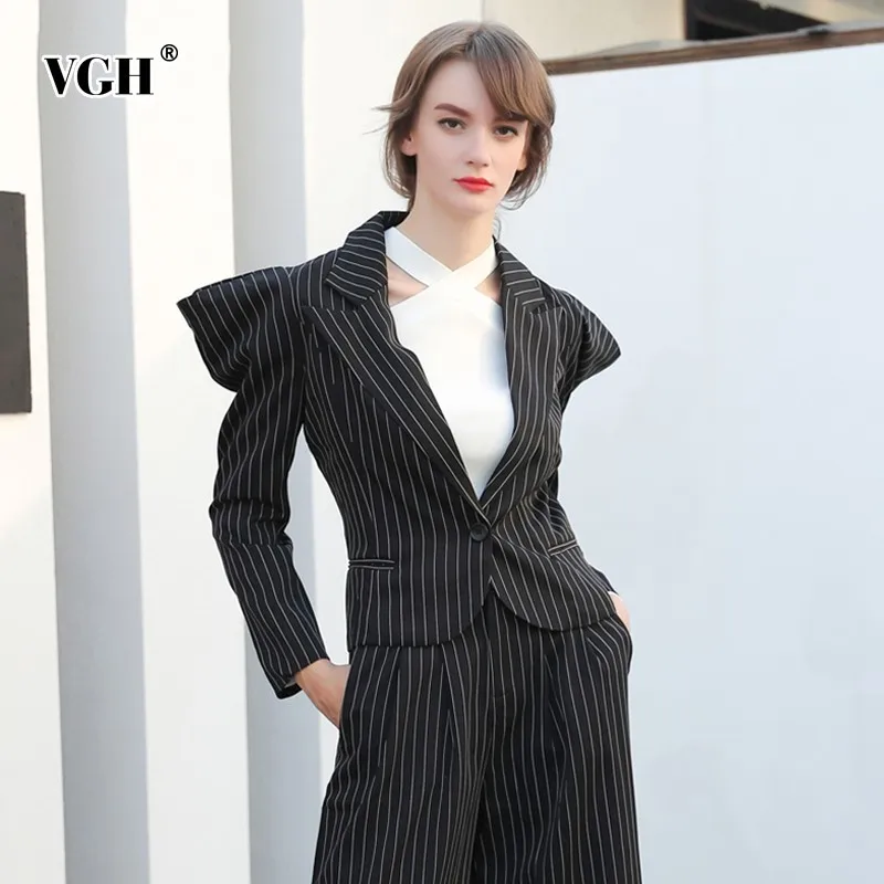 

VGH 2019 Spring New Striped Blazer Female Jackets For Women's Coats Long Sleeve V Neck Slim Single Button Blazer Korean Fashion