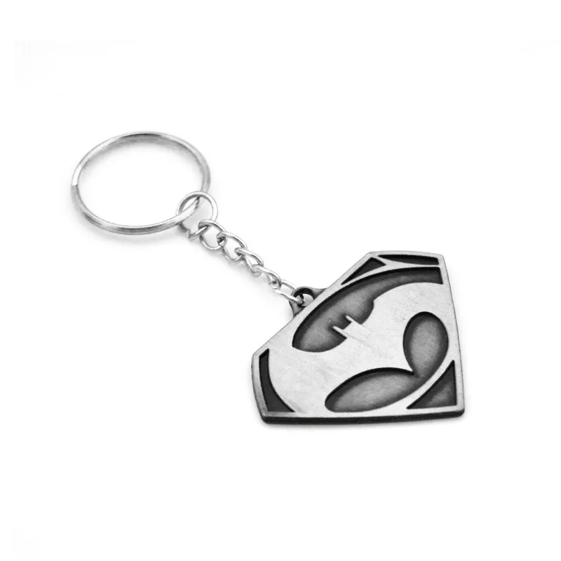 

New Creative Custom Batman Keychain Superman Ring Super Hero Key Ring Anime Key Chain Metal Car Banner Holder Men Gift Souveni